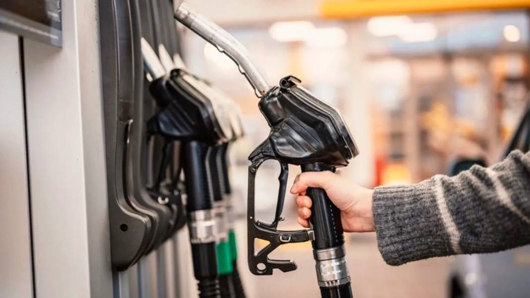 Cepler yanıp kavrulacak: Hem benzine hem motorine hem de LPG'ye dev zam! 8